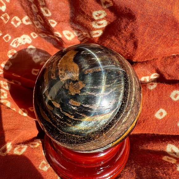 LARGE BLUE TIGERS EYE STONE SPHERE 65MM - Picture 7 of 9